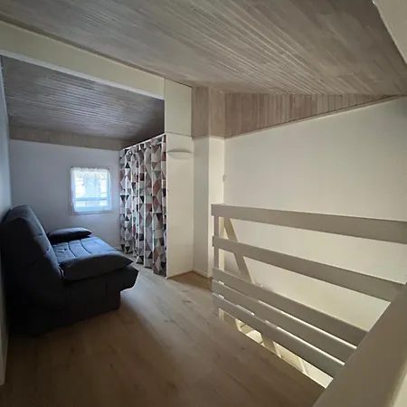 Joli Mazet, Piscine, Vue Appartement