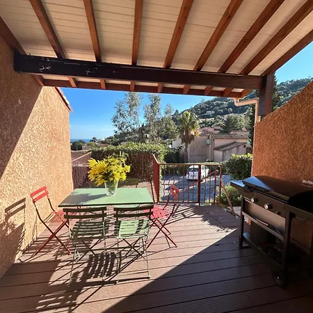 Appartement Joli Mazet, Piscine, Vue Cavalaire-sur-Mer